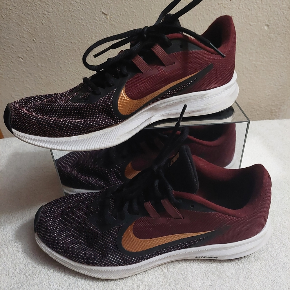 Nike Down Shifter Maroon And Gold Running Shoe. Size … Gem